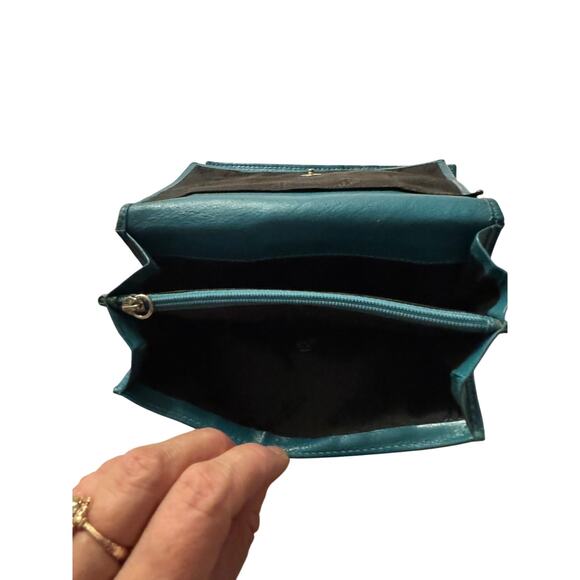 Rare Vintage Laurel Burch Teal Leather Wallet with Silver Horse Motif Trifold - Picture 5 of 8